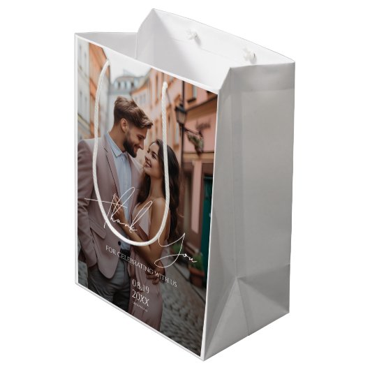 Moderne persoonlijke fotobruiloft medium cadeauzakje (Achterkant Gekanteld)