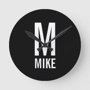 Moderne persoonlijke monogram en naam ronde klok