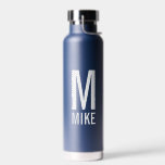 Moderne persoonlijke monogram en naam waterfles<br><div class="desc">Modern Monogram ontwerp met gepersonaliseerde monogram en naam in moderne,  vette sans serif letterstijl. Perfect geschenk voor vader,  man,  grootouders en nog veel meer.</div>