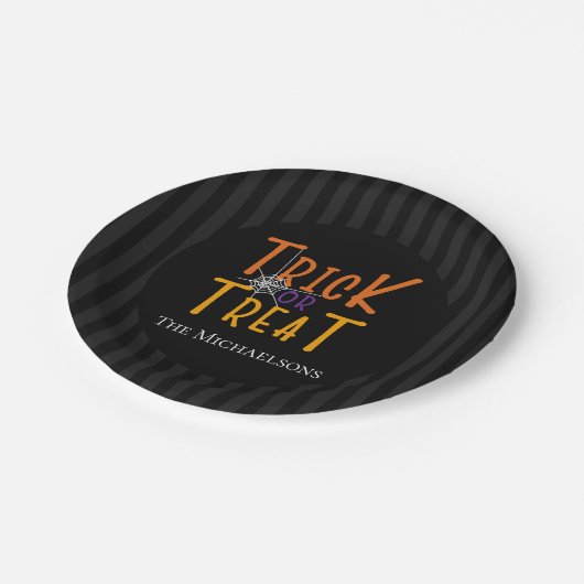 Moderne persoonlijke Trick or treat monogram Papieren Bordje (Gekanteld)