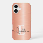 Moderne perzikdons geborsteld metalen monogram sch iPhone 16 hoesje (Achterkant)