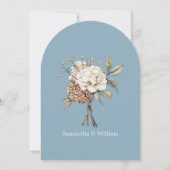 Moderne pioen en hortensia poeder blauwe bruiloft kaart (Achterkant)