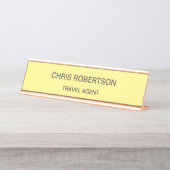 Moderne platte reisagent minimalistisch crèmekleur bureau naambordje (Voorkant)