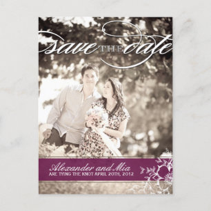 Moderne Plum Floral Save the Date Aankondigingskaart