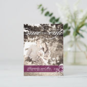 Moderne Plum Floral Save the Date Aankondigingskaart (Staand voorkant)