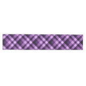 Moderne Plum Paarse Plaid Medium Tafelloper (Horizontaal)