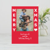 Moderne 'Prettig Kerstfeest' rode en witte familie Feestdagenkaart (Staand voorkant)