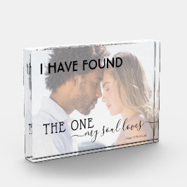 Moderne prijsopgave Geëngageerde foto vond één van