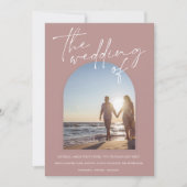 Moderne puinroze Initiaal Foto bruiloft Kaart (Voorkant)