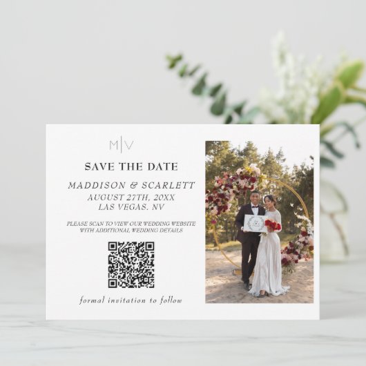 Moderne QR-code Foto Achterkant Save The Date Kaart (Staand voorkant)