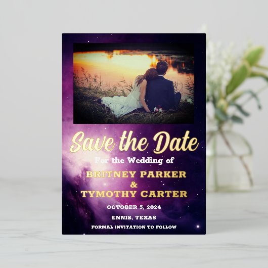 Moderne QR-code Foto Celestial Galaxy Wedding Folie Uitnodiging (Staand Voorkant)