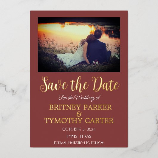 Moderne QR-code Foto Wijn Bourgogne Trouw Folie Uitnodiging (Voorkant)