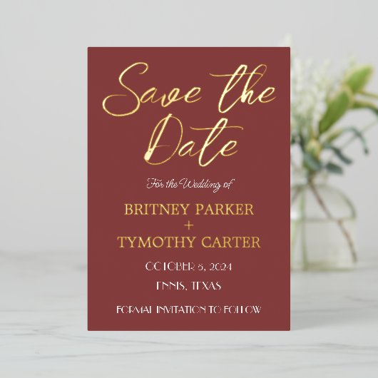 Moderne QR-code Foto Wine Bourgogne Weduwschap Folie Uitnodiging (Staand Voorkant)