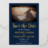 Moderne QR-code Fotokalligrafie marineblauw huweli Folie Uitnodiging (Voorkant)