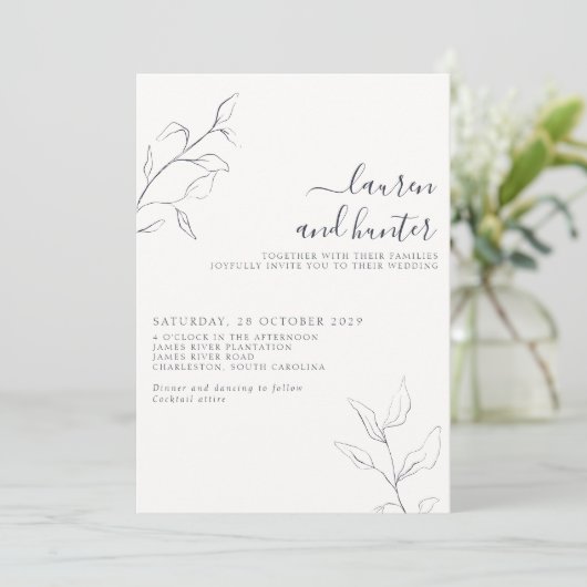 Moderne QR Code Navy Blue Script Botanical Wedding Kaart (Staand voorkant)
