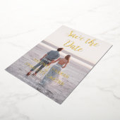 Moderne QR Code Yellow Weddenschap met fotoscript Folie Uitnodiging (Gedraaid)