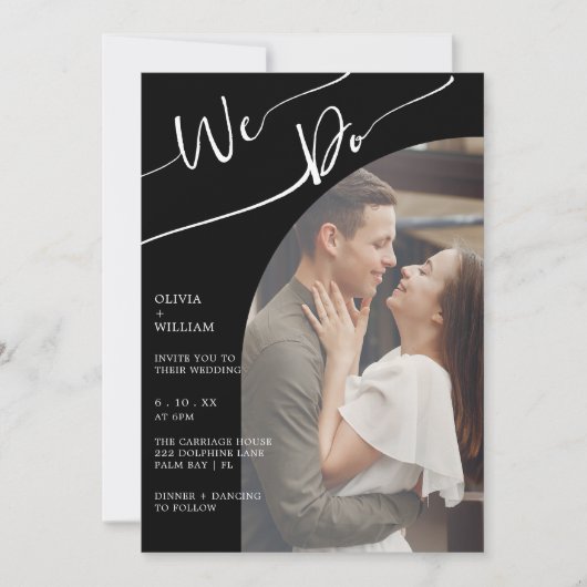 Moderne QR Code Zwart Foto Bruiloft Uitnodiging (Voorkant)