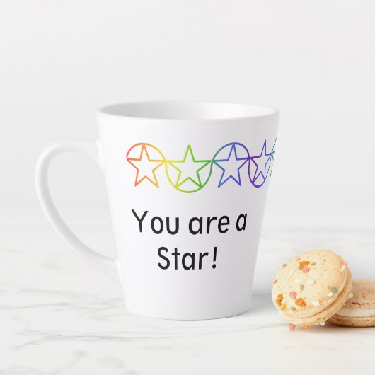 Moderne Rainbow Star gepersonaliseerde Latte Mok (In situ)
