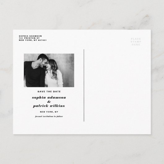 Moderne Red Bold Date Typografie Save the Date Aankondigingskaart (Achterkant)