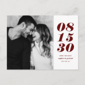 Moderne Red Bold Date Typografie Save the Date Aankondigingskaart (Voorkant)