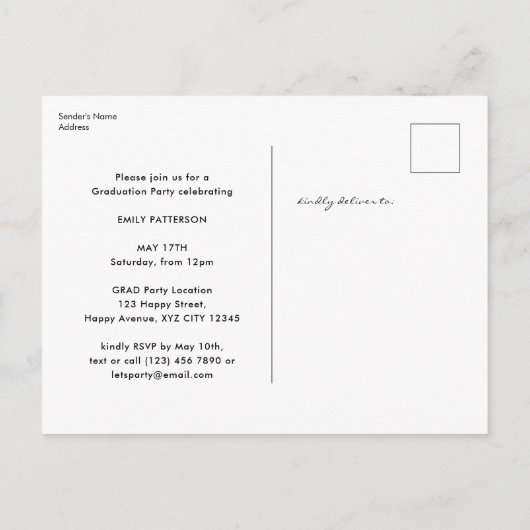 Moderne Red Elegant Script Photo Graduparty Uitnodiging Briefkaart (Achterkant)