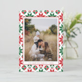 Moderne Red Green Folk Quilt Foto Kerst Kaart (Staand voorkant)