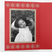 Moderne Red Rustic Snowflake Collage 5 Foto Drieluik Wenskaart (Binnenzijde eerst)