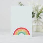 Moderne regenboog handgeschreven script kinderen bedankkaart (Staand voorkant)