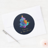 Moderne Regenboog Kerstboom Marineblauw Op Maat Ge Ronde Sticker (Envelop)