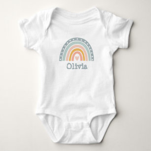 Moderne regenboog met een hart romper