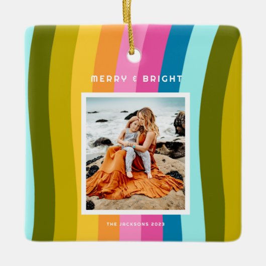 Moderne Regenboog Vrolijk en Helder Verticaal Keramisch Ornament (Voorkant)