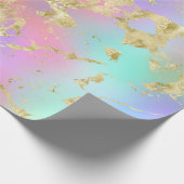 Moderne regenbooggradiënt en gouden marmerpatroon cadeaupapier (Hoek)
