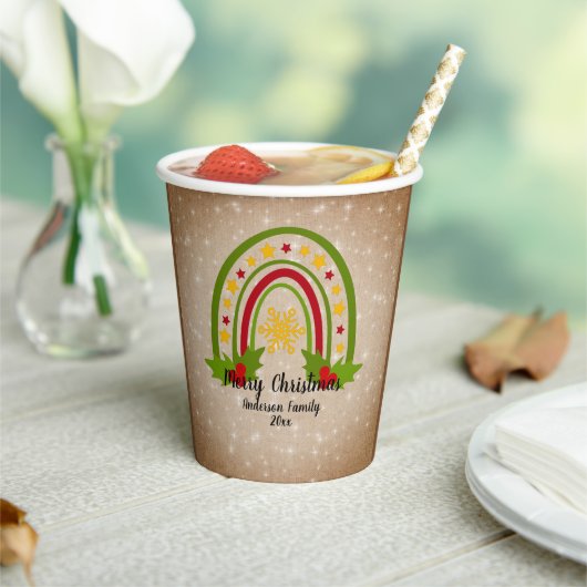 Moderne regenboogkerst Holly 20xx jaar tekst Papieren Bekers (Insitu)
