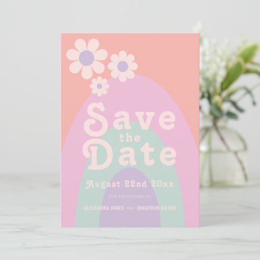Moderne Retro 70er Jaren Pastel Trouwdag Save The Date (Staand voorkant)