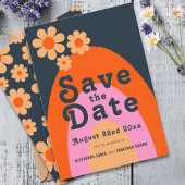 Moderne Retro 70s Daisy Bruiloft Save The Date