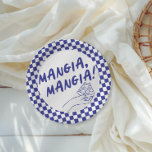 Moderne Retro Blauw Italiaanse Pizzeria Pizza Part Papieren Bordje<br><div class="desc">Mangie,  mangie! Dit ontwerp is volledig aanpasbaar en de kleuren kunnen worden gewijzigd in wat het beste werkt voor u en uw thema. In deze versie hebben we een gedurfde retro blauwe en grillige leuke lijnillustraties gebruikt.</div>
