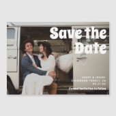 Moderne  Retro Bold Typography Photo Wedding Magnetische Uitnodiging (Voorkant)