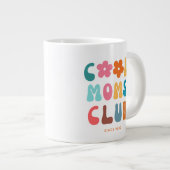 Moderne Retro Cool moeders club  Groovy Daisy Grote Koffiekop (Voorkant rechts)