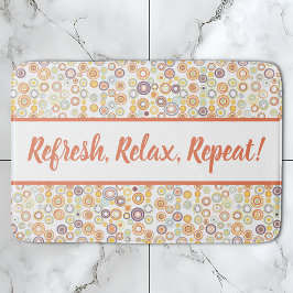 Moderne retro herfstcirkels uit het midden van de  badmat