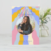 Moderne Retro Roze Paarse Waves Foto Afstuderen Kaart (Staand voorkant)