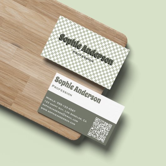 Moderne Retro Saliegroen Schachbrett met QR-code  Visitekaartje