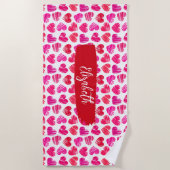 Moderne Rode en Roze Doodled Harten Valentijn Naam Strandlaken (Voorkant)