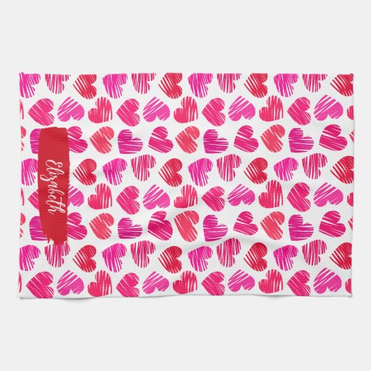 Moderne Rode en Roze Doodled Harten Valentijn Naam Theedoek (Horizontaal)