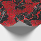 Moderne rode en zwarte python-huidpatrooncadeau cadeaupapier (Hoek)
