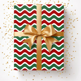Moderne Rode Groene Strepen Kerstmis Cadeaupapier