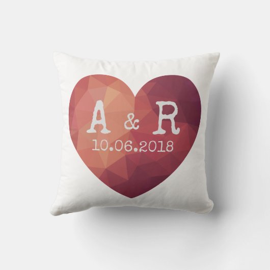 Moderne rode hart koppelmonogrammen en datum kussen (Achterkant)