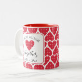 Moderne Rode Harten Onze Eerste Valentijnsdag Same Tweekleurige Koffiemok (Voorkant links)