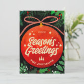 Moderne Rode Kerstbal Ornament Botanisch Feestdagenkaart (Staand voorkant)