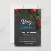 Moderne rode kerstversiering op een schoolbord Chr Kaart (Voorkant)