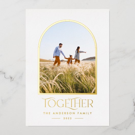 Moderne rode moderne minimale boog foto samen folie feestdagenkaart (Voorkant)